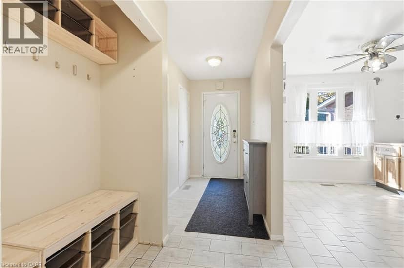 154 MEMORIAL Avenue, Hamilton, photo 4