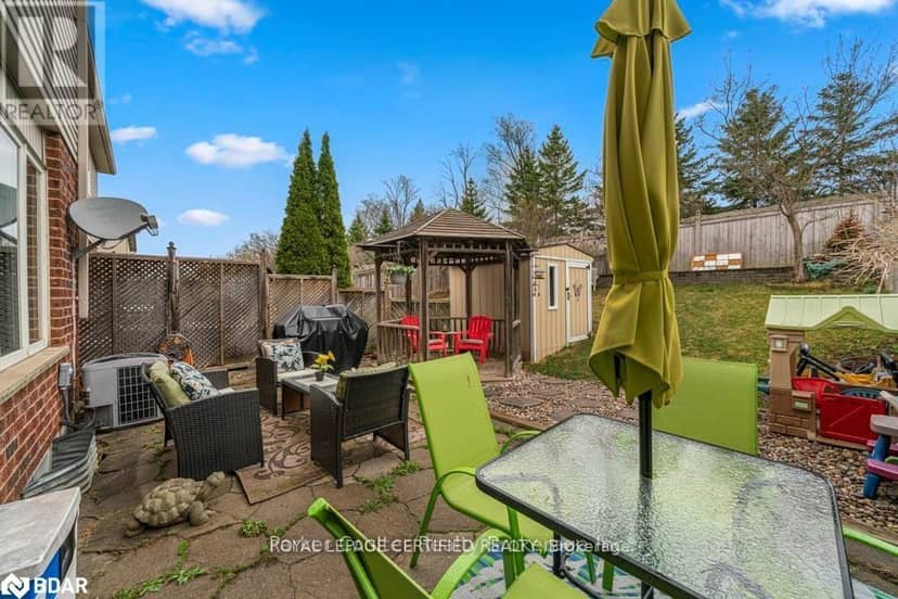 133 Thrushwood Drive, Barrie, photo 5