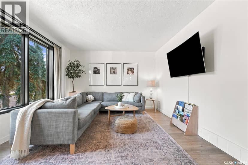 423 Russell ROAD, Saskatoon, photo 3
