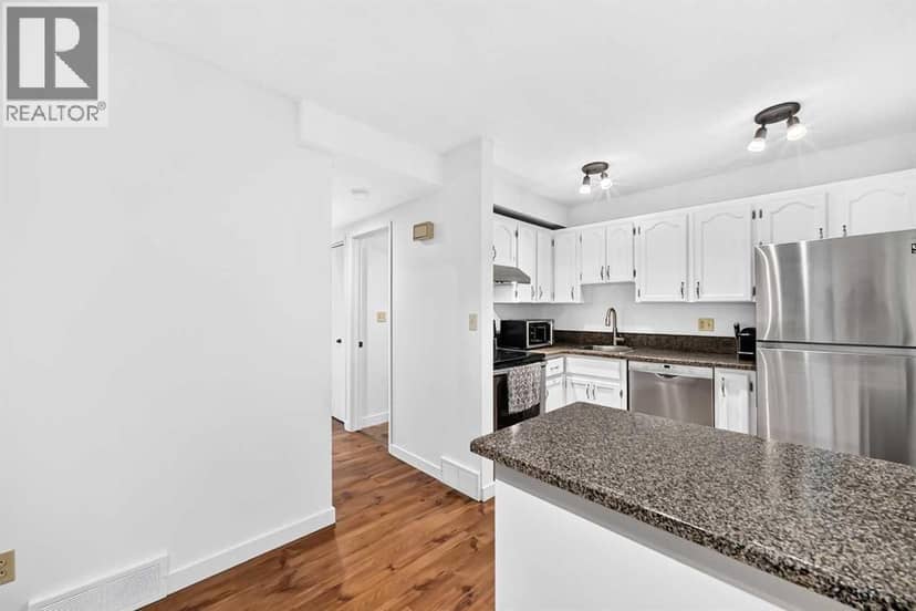 16, 803 Varsity Estates Drive NW, Calgary, photo 8