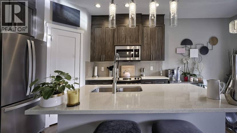 704, 428 Nolan Hill Drive NW, Calgary, photo 4
