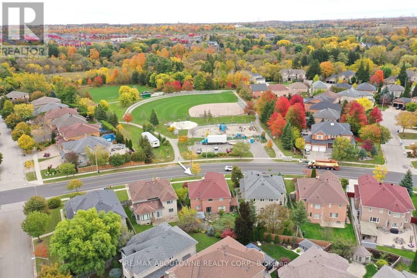 99 Boxwood Crescent, Markham, photo 4