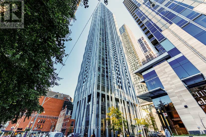 809 - 1 Yorkville Avenue, Toronto