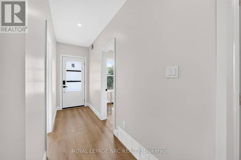 51 Queen Street S, Thorold, photo 5