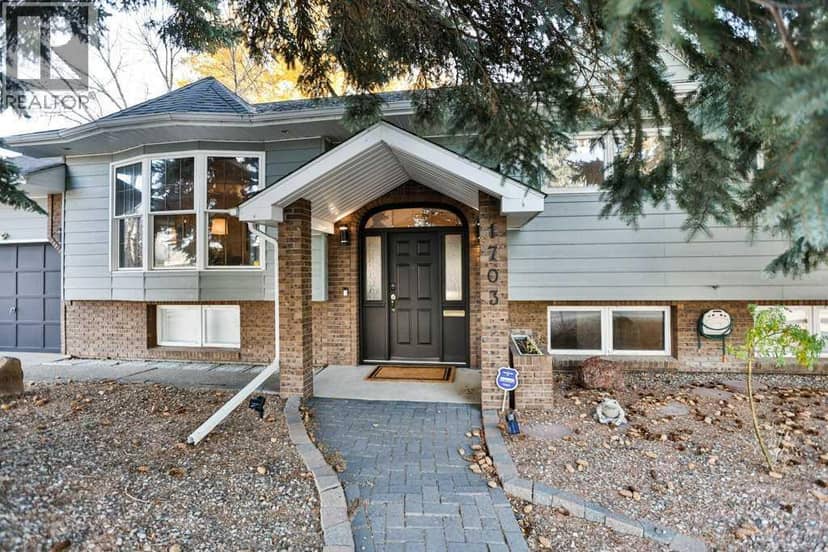 1703 Lakeside Road S, Lethbridge