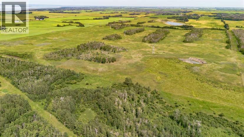 On Range Rd 215, Rural Stettler No. 6, County of, photo 4