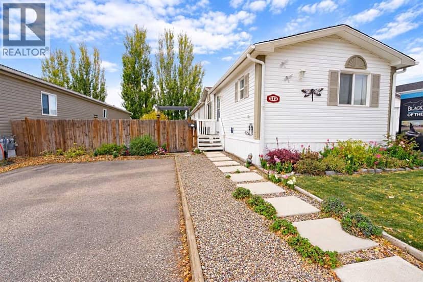 512 Porter Street, Coaldale, photo 2