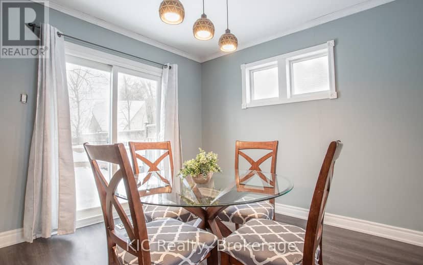 200 Oshawa Boulevard N, Oshawa, photo 8