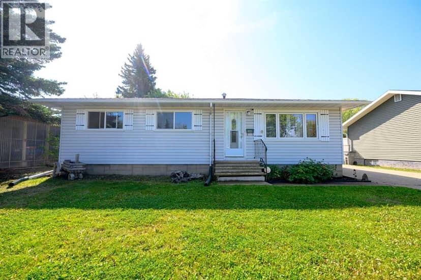9923 88 Avenue, Grande Prairie, photo 2