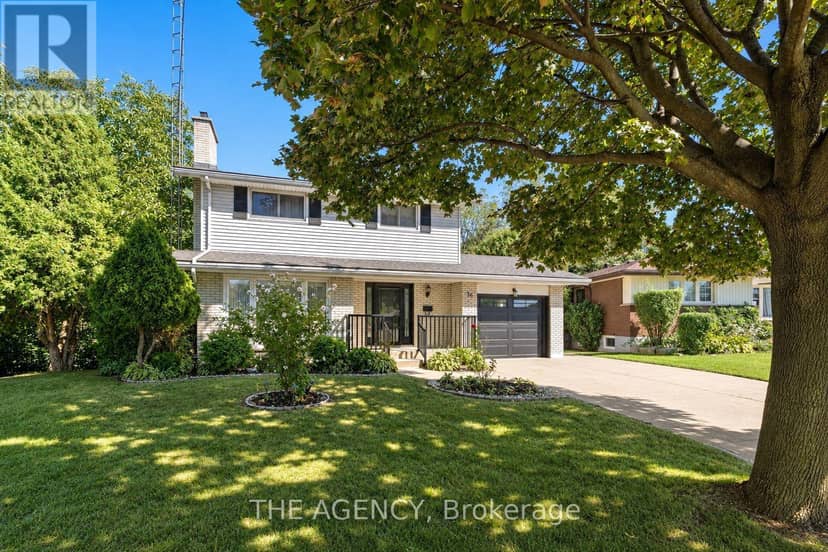 36 Buckingham Drive, Hamilton, photo 2
