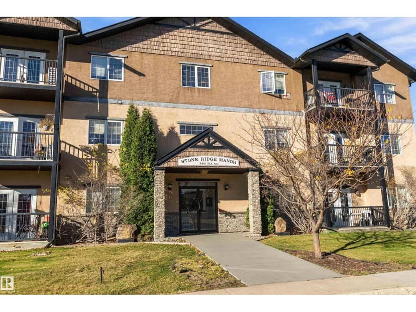 #303 5401 37a AV, Wetaskiwin