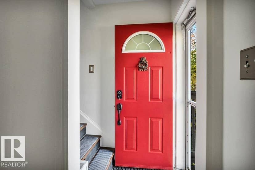 7747 79 AV NW, Edmonton, photo 2