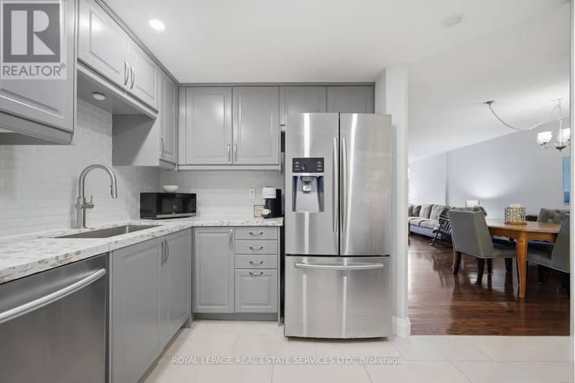 306 - 8 Lisa Street, Brampton, photo 8