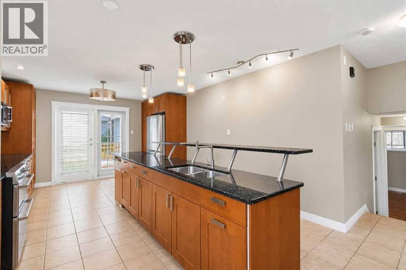 169 Woodland Drive, Fort McMurray, photo 8
