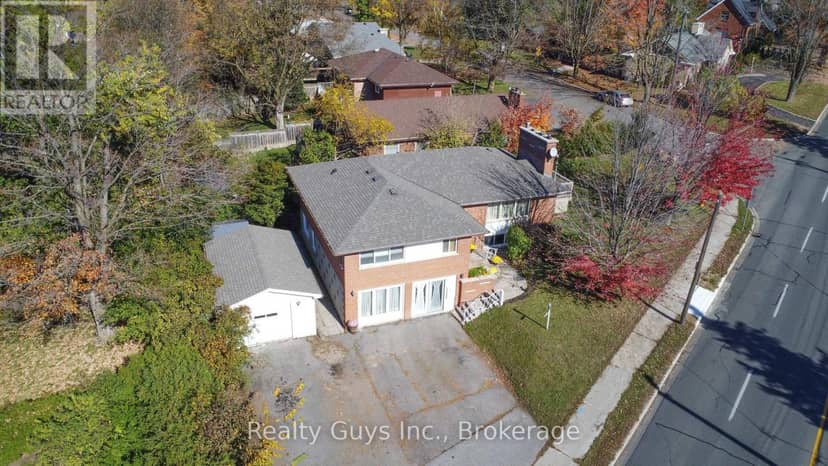 734 Sherbrooke Street, Peterborough