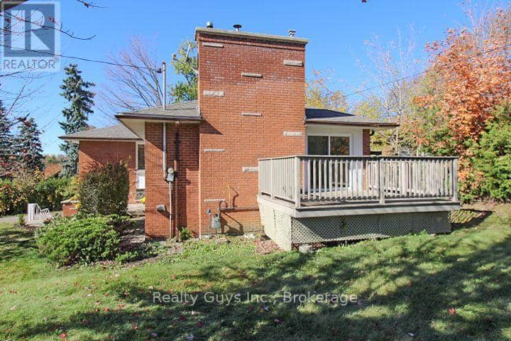 734 Sherbrooke Street, Peterborough, photo 5