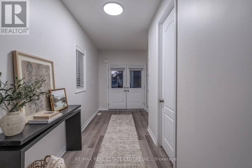 91 Yvonne Crescent, London South, photo 4
