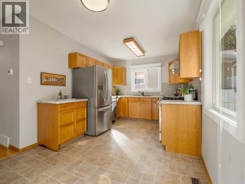 3302 20th Avenue S, Lethbridge, photo 8