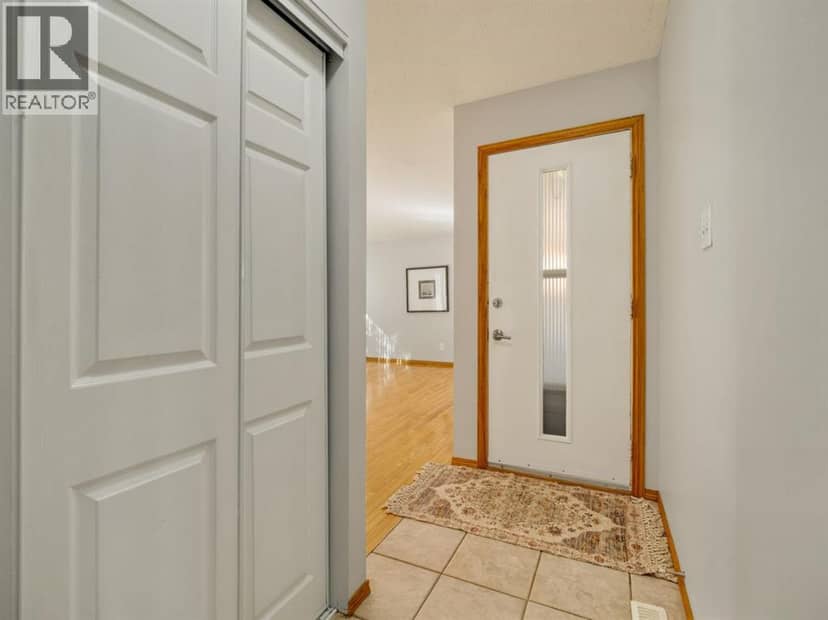 3302 20th Avenue S, Lethbridge, photo 7