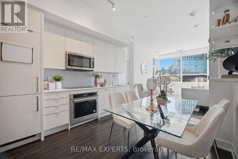 206 - 181 Bedford Road, Toronto
