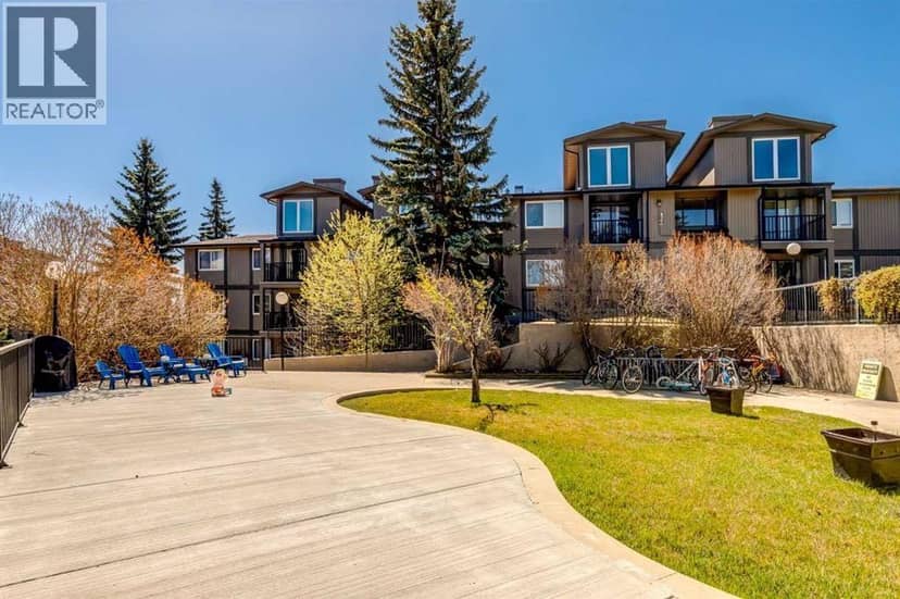 722, 6400 Coach Hill Road SW, Calgary