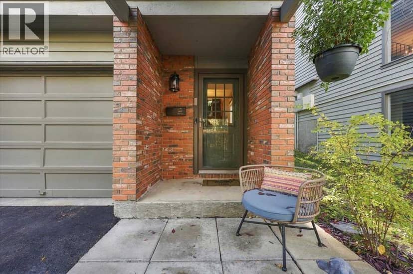 512 Point Mckay Grove NW, Calgary, photo 4
