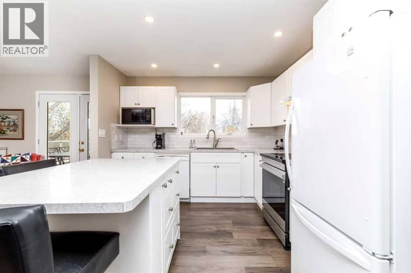102 Welton Crescent, Red Deer, photo 6