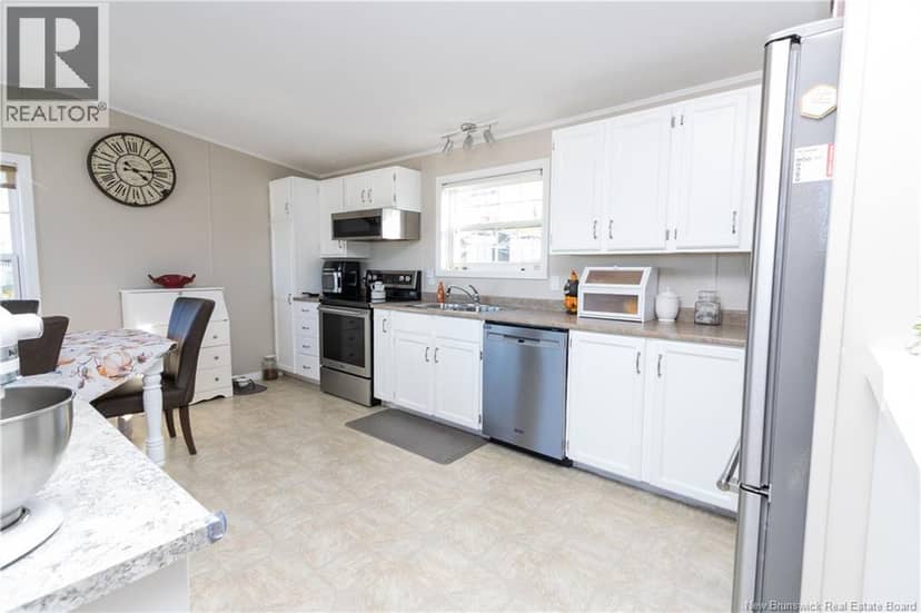 27 Senator Drive, Fredericton, photo 5