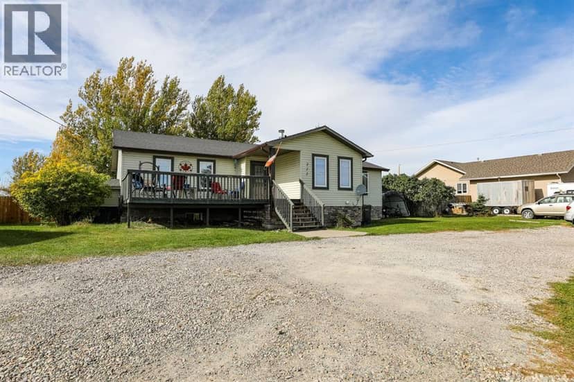222 S 3 Street W, Magrath, photo 3