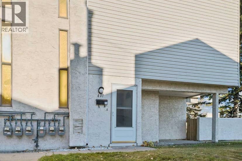 401, 3500 Varsity Drive NW, Calgary, photo 2