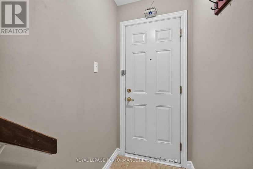 1602 Locksley Lane, Ottawa, photo 4