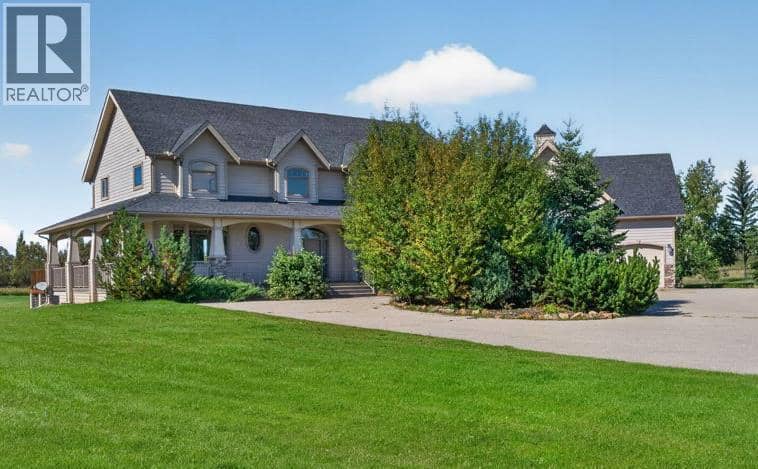 4 Norris Coulee Loop, De Winton, photo 2