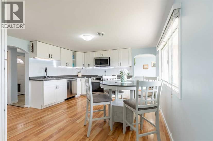 184N 300W, Raymond, photo 7