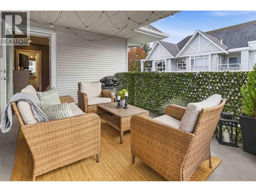 401 3142 St Johns Street, Port Moody
