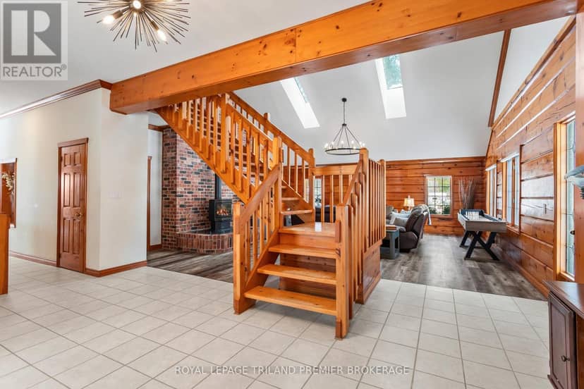 9936 Ontario Street, Lambton Shores, photo 8