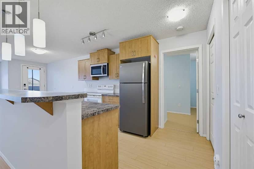 2105, 700 Willowbrook Road NW, Airdrie, photo 3