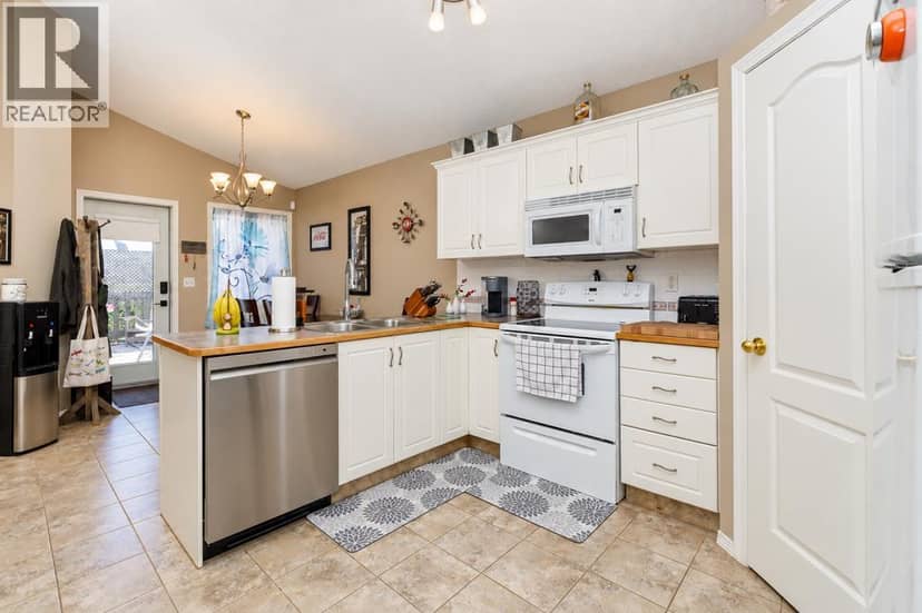 8 Daines Avenue, Red Deer, photo 8