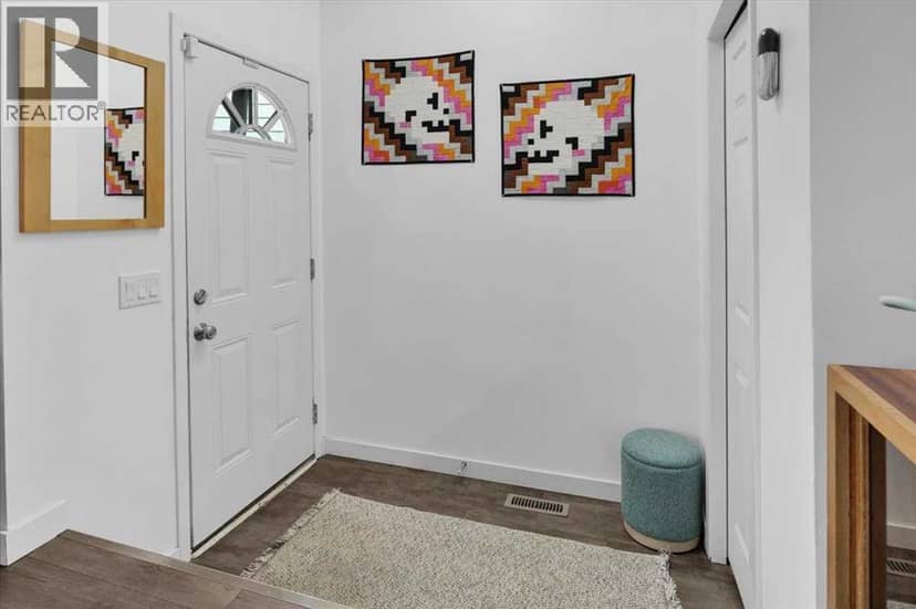35 Berkley Court NW, Calgary, photo 3