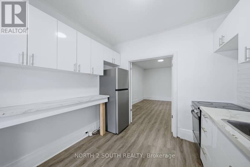 880 Dundas Street E, London East, photo 7