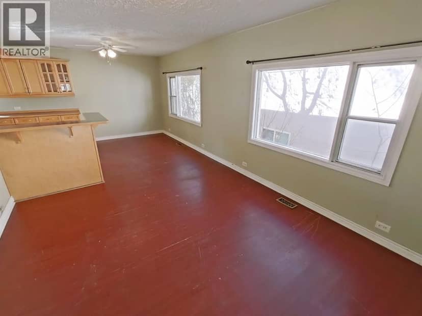 107 7 Avenue N, Vulcan, photo 6