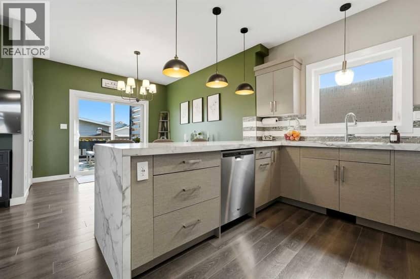 59 Village Crescent, Red Deer, photo 5