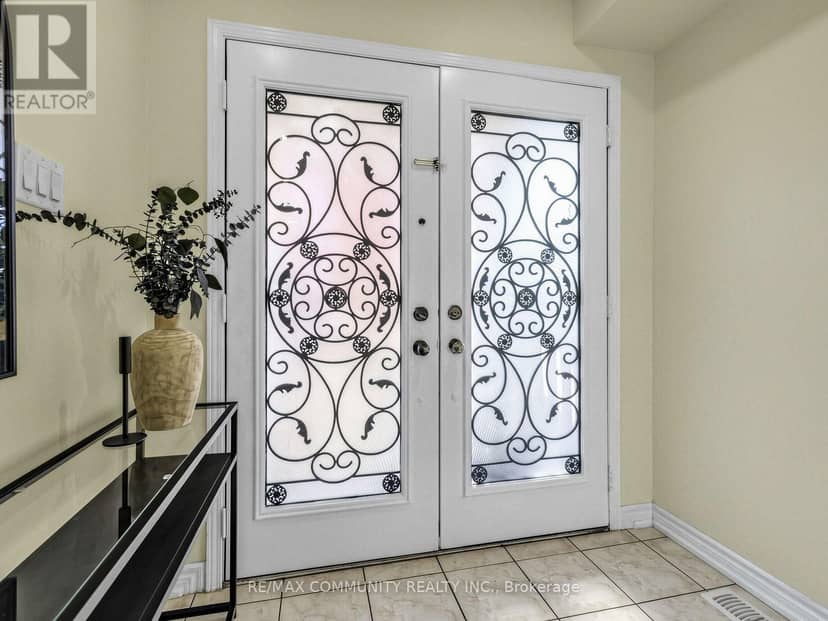 117 Tara Crescent, Markham, photo 3