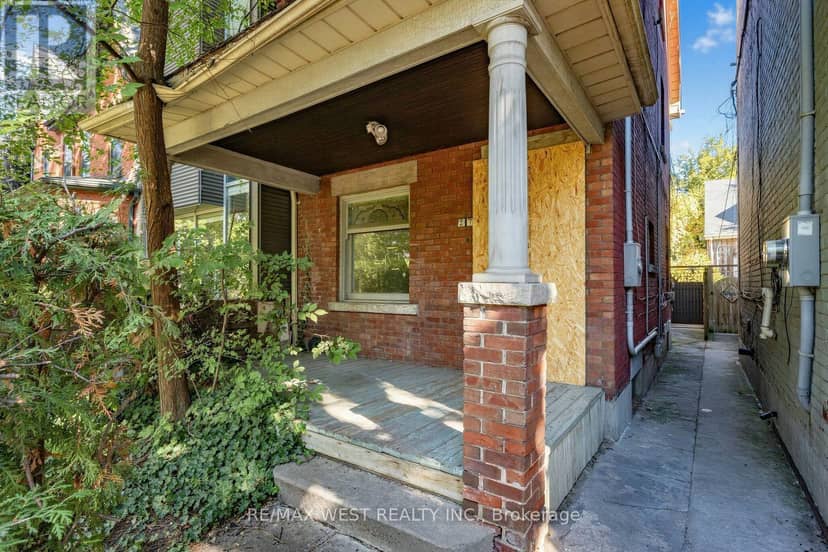 279 Brunswick Avenue, Toronto, photo 3