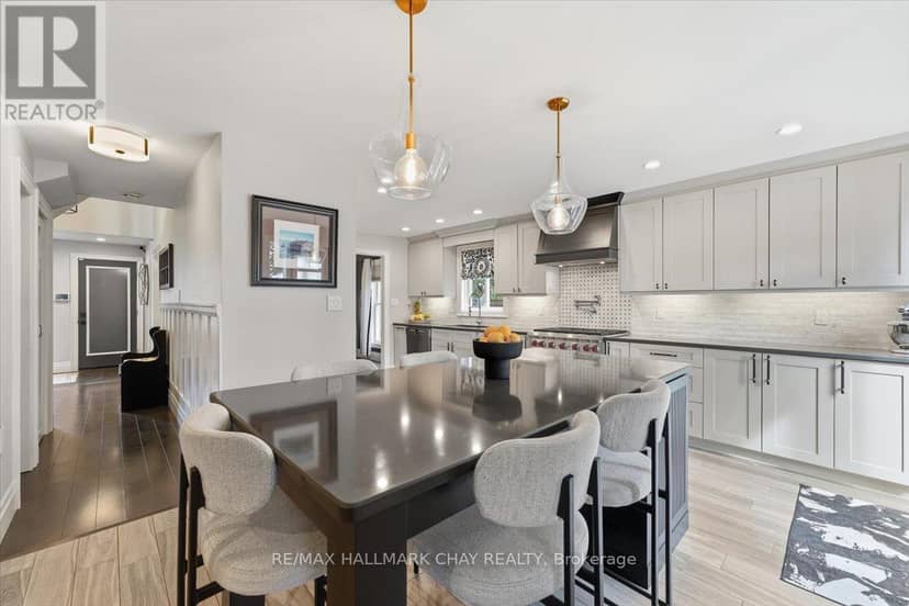 5 Draper Court, Whitby, photo 3