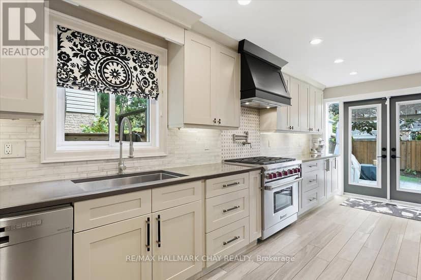 5 Draper Court, Whitby, photo 5