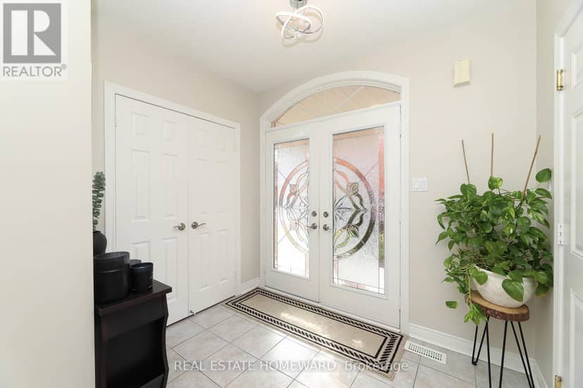 174 Tormina Boulevard, Whitby, photo 4
