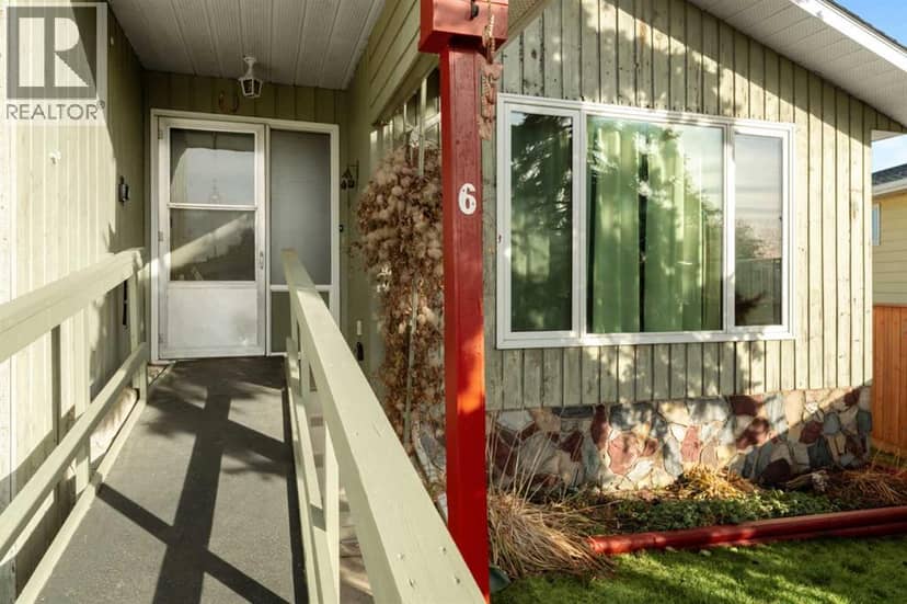 6 Woodland Close, Sylvan Lake, photo 5