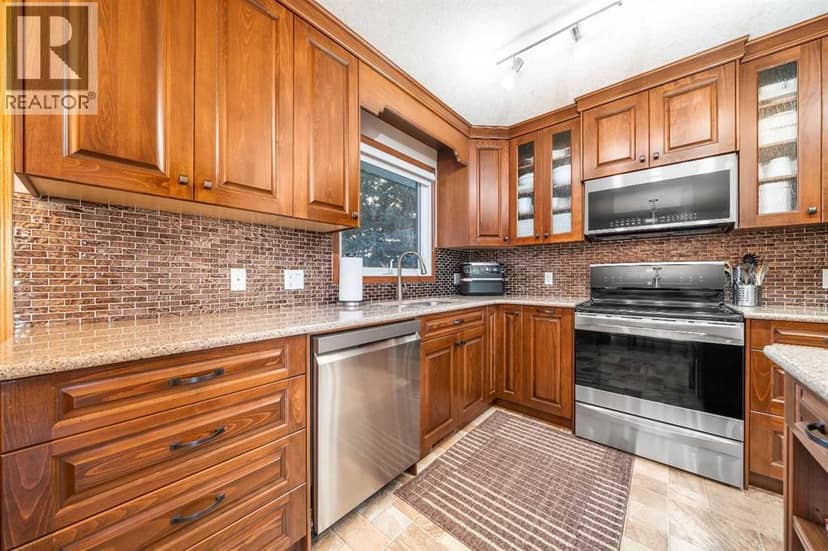 814 1 Street E, Bow Island, photo 4