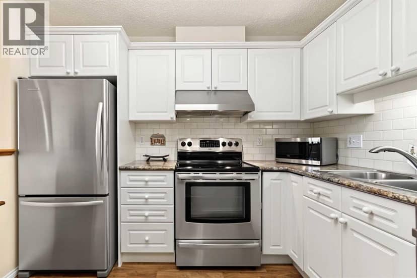 #, 3308 Sienna Park Green SW, Calgary, photo 8