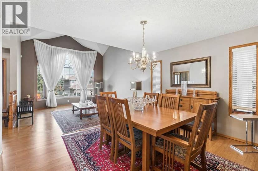 24 Signature Point SW, Calgary, photo 6
